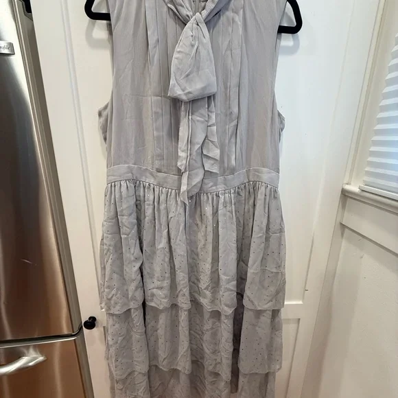 St. John Light Gray Tiered Midi Dress - Picture 8 of 8